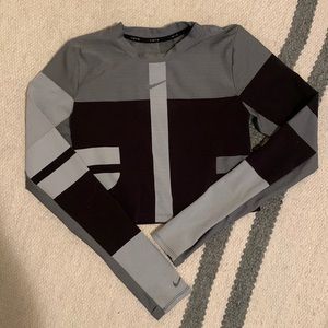 Nike Seamless Long Sleeve Crop Top sz Small